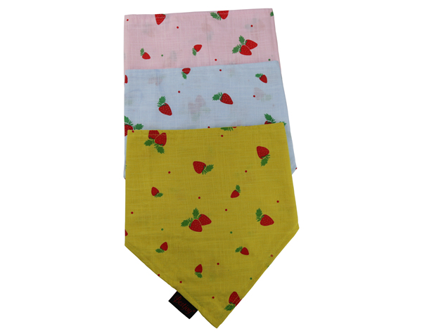 Wholesale Adjustable Strawberry Printed Cotton Pet Bandana Kerchief Custom Triangle Yellow Dog Bandana Bib With Double Buttons Closure Scarf for Puppy Dog Cat Pet Accessories OEM Double Layer Neckwear